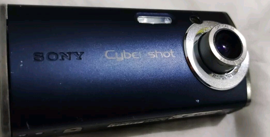 Sony Cyber-shot DSC-L1 4.1MP 3X Zoom With 2GB SD Card - Blue