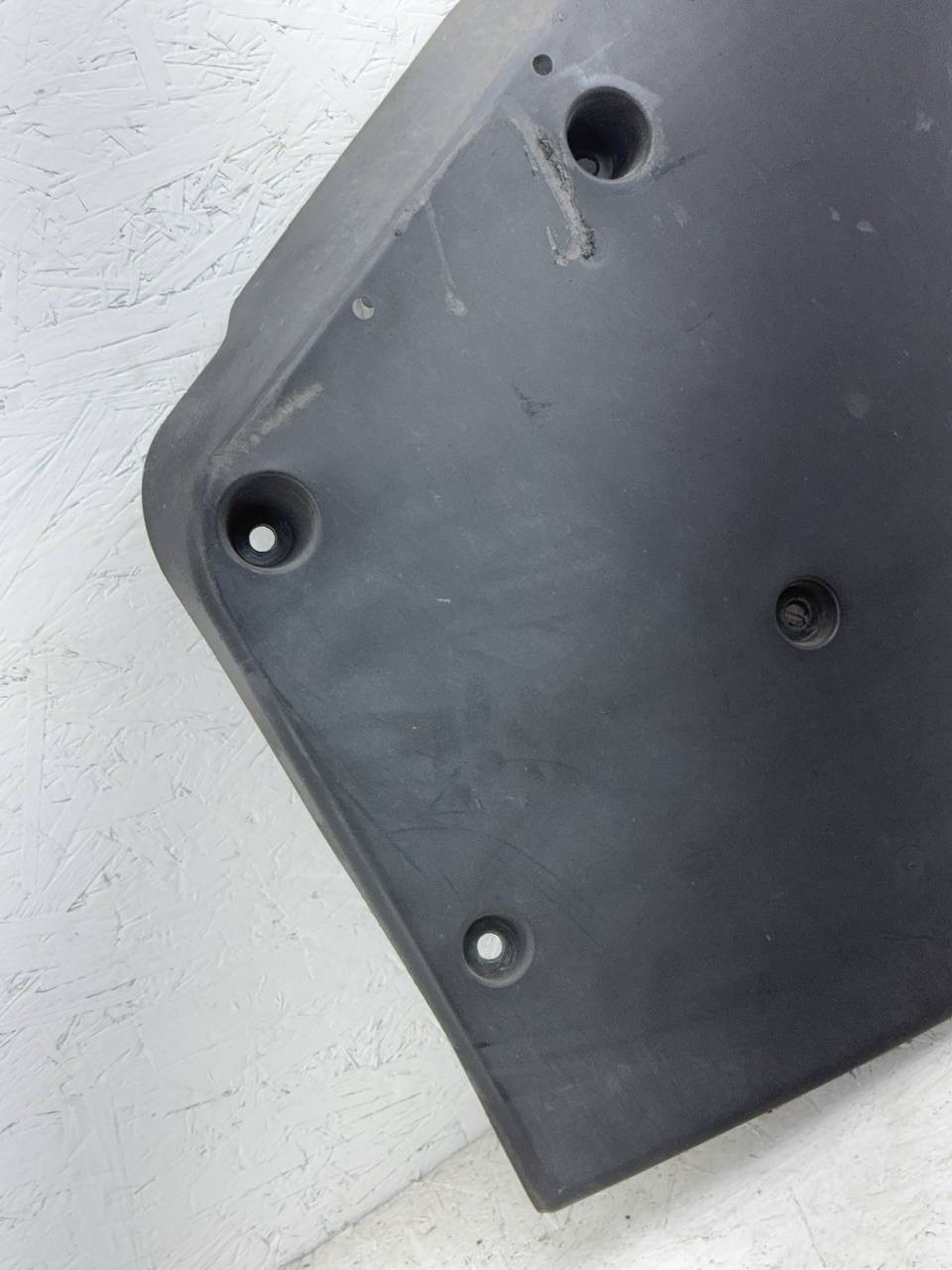 2014-2022 Maserati Ghibli Rear Under Body Splash Shield Guard Trim Panel Cover