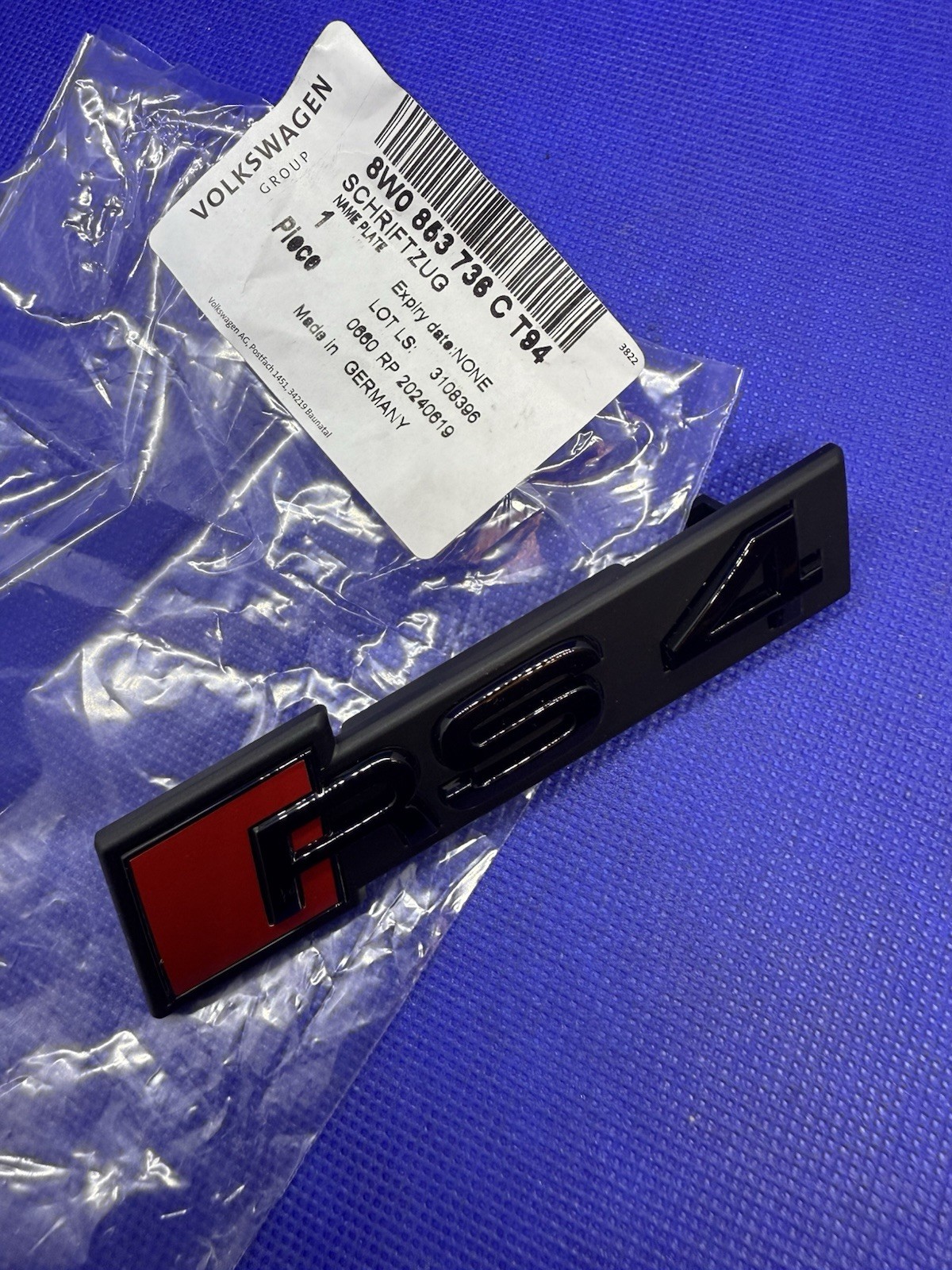 Emblème Noir Audi RS4 B9 pour Remplacer un Badge de Calandre Usé