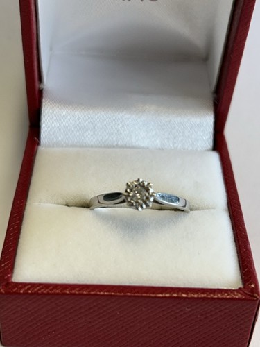 h samuel white gold diamond ring Size N 1.86 Grams Fully Hallmarked Boxed Lot 15 - Picture 2 of 14