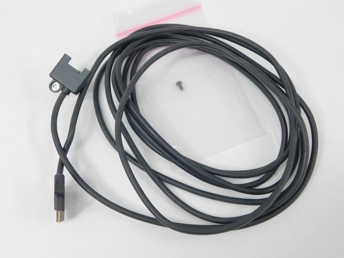 ICOM IC-7000用セパレートケーブル OPC-1443 OPC-1443 : Miscellaneous - Icom UK