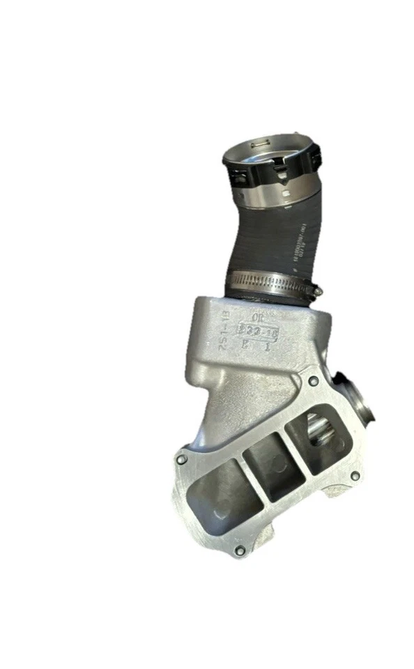 Tubo de entrada de aire del lado del pasajero turbo 3,0 L Cadillac CT6 2016-2019 NUEVO FABRICANTE DE EQUIPOS ORIGINALES 12672516 Foto 2 de 2