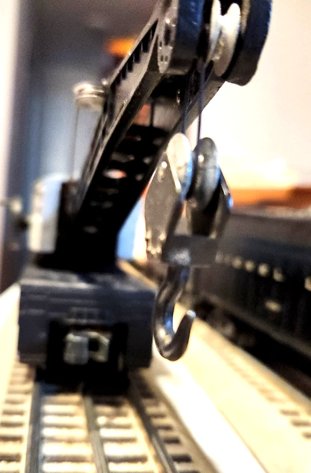 Lionel 1946 GLOSSY GRAY CAB 2460 Cab Crane Car in original box with liner GC OB. - Image 4 of 4