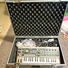 Korg microKORG 37-Synthesizer/Vocoder w/ Pedalboard, Case, Cables UNTESTED parts