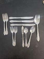 Lot of 11 Pieces of Farberware Cameo Stainless 1 Serv 4 Knives, 4 Forks,2 Spoons