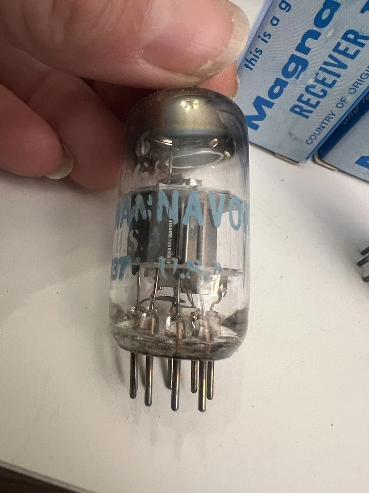 2 6CG8A Medium-Mu Triodo, Sharp-Cut Pentode-Magnavox Par Emparejado Foto 3 de 4