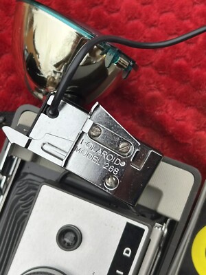 Vintage Polaroid Automatic 320 Instant Film Land Camera With