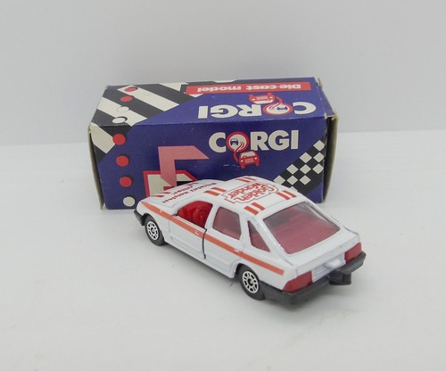 39186 CORGI TOYS / ENGLAND / FORD SIERRA GOLDEN WONDER CRIPS PROMO 1/64 - Picture 2 of 3