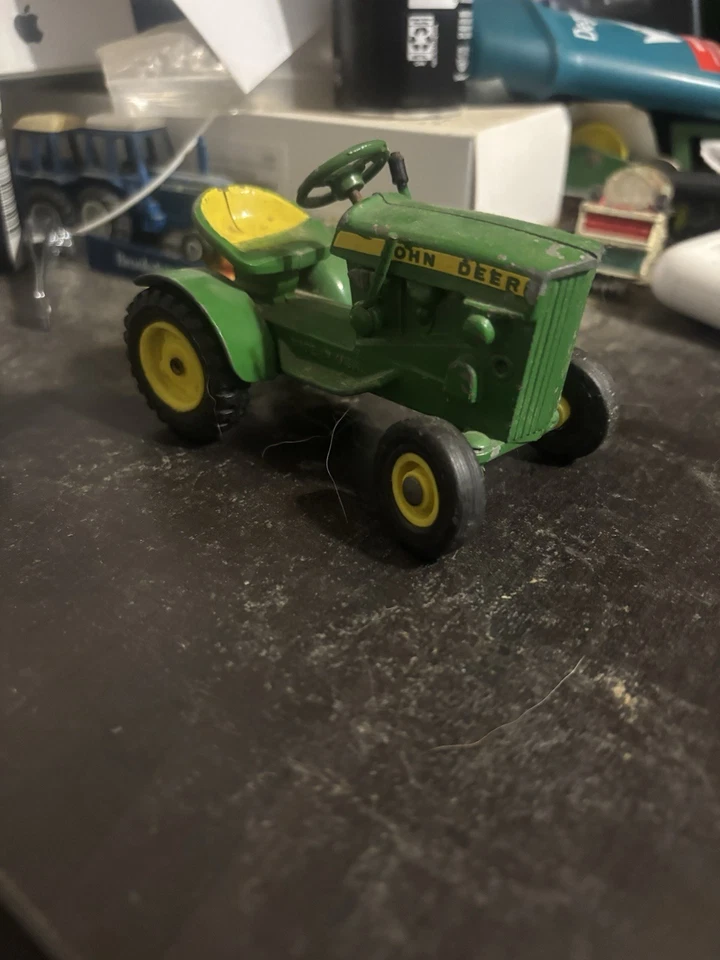 John Deere 110 Toy Lawn Tractor - Image 2 of 4