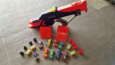 Nerf Nitro Car Shooter Motofury Rapid Rally 9 Autos Rampen und Hindernisse 