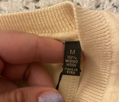 Ben Hogan Golf Tour Pullover Sweater V-Neck Yellow Indianwood Logo Size MED NWT - Picture 6 of 10