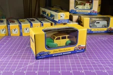 NIB 1:43 Scale American Dimestore No 30100 Station Wagon Yellow green