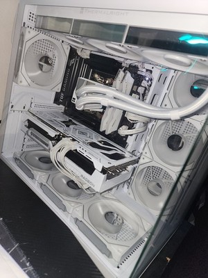 GAMING PC Ryzen 5 9600x, RX 9070 XT 16gb, 16gb DDR5 2TB M.2 NVME, BT And Wifi 7