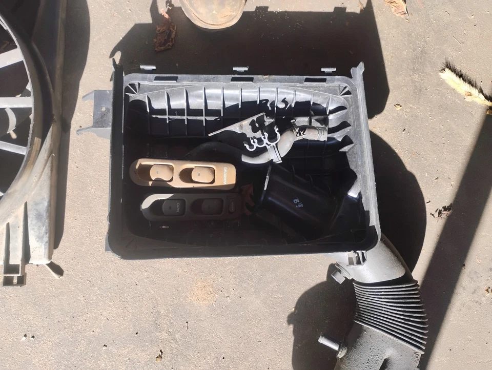 Ventilador de enfriamiento Saturn L200 2000 y piezas miclianas Foto 2 de 2