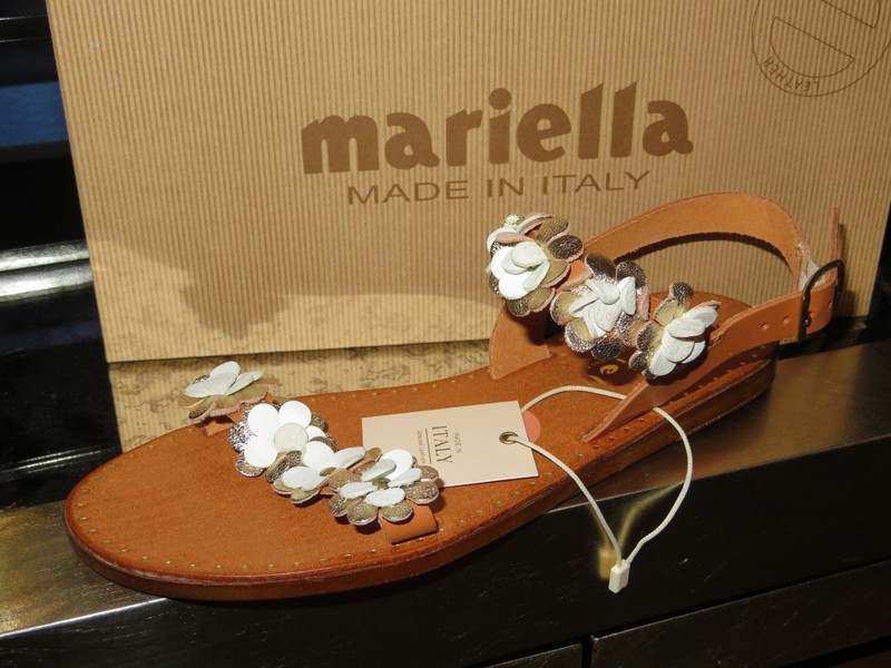 Mariella Shoes Womens Multicolor Leather Flowers Italy Sandals Sz 7 *NEW*