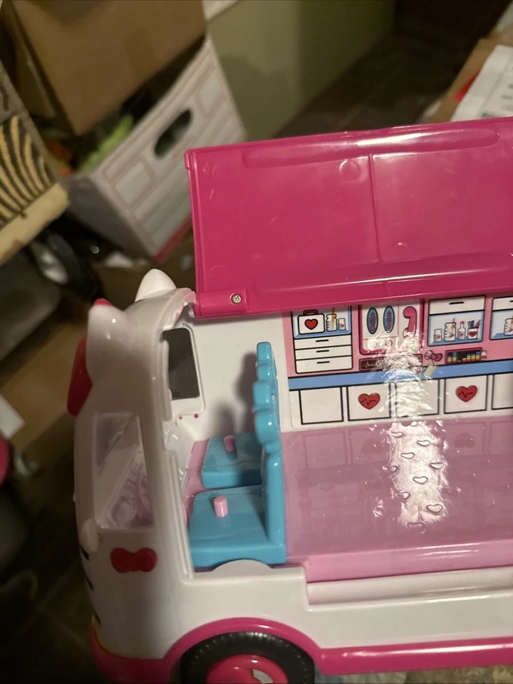 Hello Kitty спасения аварийный автобус + вертолет с 5 Hello Kitty фигурки неполный - Изображение 3 из 4