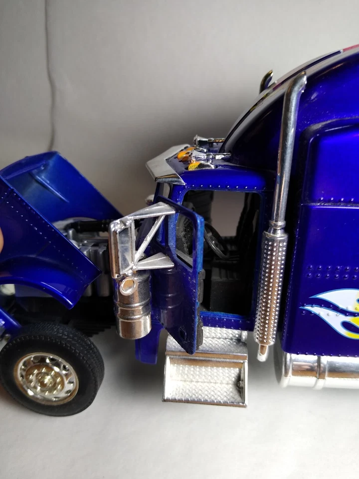 Remolque semirremolque Peterbilt camión juguete 20100 puertas móviles capó ruedas águila Foto 3 de 4