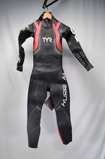 TYR Hurricane Cat 5 Black Red Full Sleeve Wetsuit Womens Small DEMO