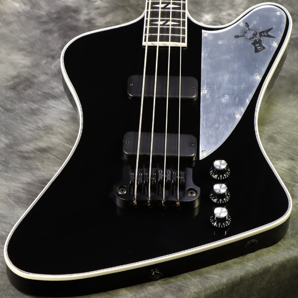 Gibson Gene Simmons G² Thunderbird Bass Gene Simmons G2 Thunderbird, Ebony | Gibson