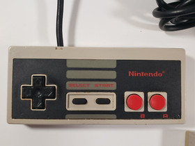 Nintendo Entertainment System [NES-004] Lot 2 Authentic NES Controllers - Tested