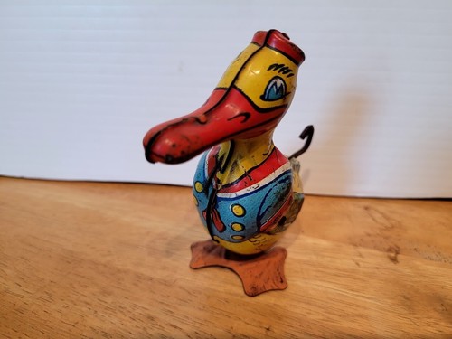 NICE VINTAGE J. CHEIN 1940'S TIN LITHO WIND UP #151 SAILOR DUCK - Picture 4 of 8