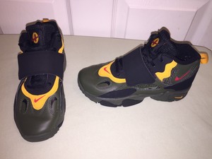 deion sanders shoes black and yellow