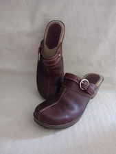 Bass Leona Leather Clogs Made in Brazil Buckle Sandals Brown Heel Size 8