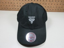 Mitchell  Ness mens solid black mesh Chicago Bulls NBA strapback hat NWT