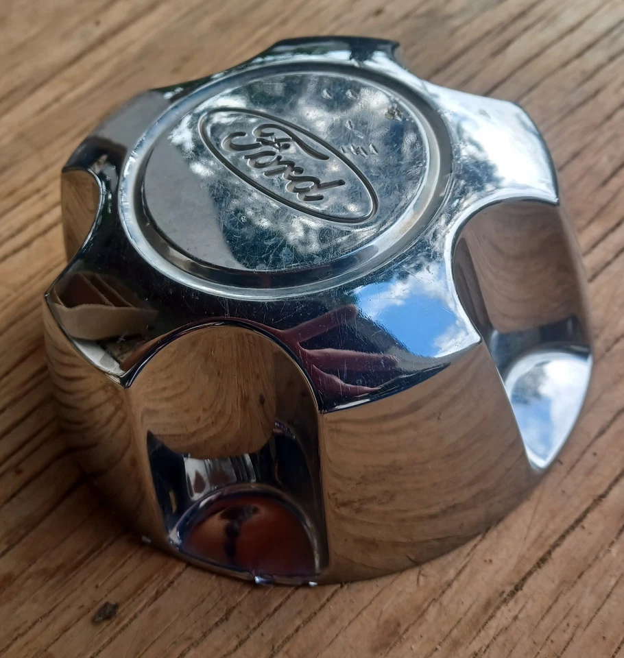 Tapa central Ford Ranger o Explorer, cromada, 1998-2011 parte # YL24 1A096 CB 05 Foto 2 de 3