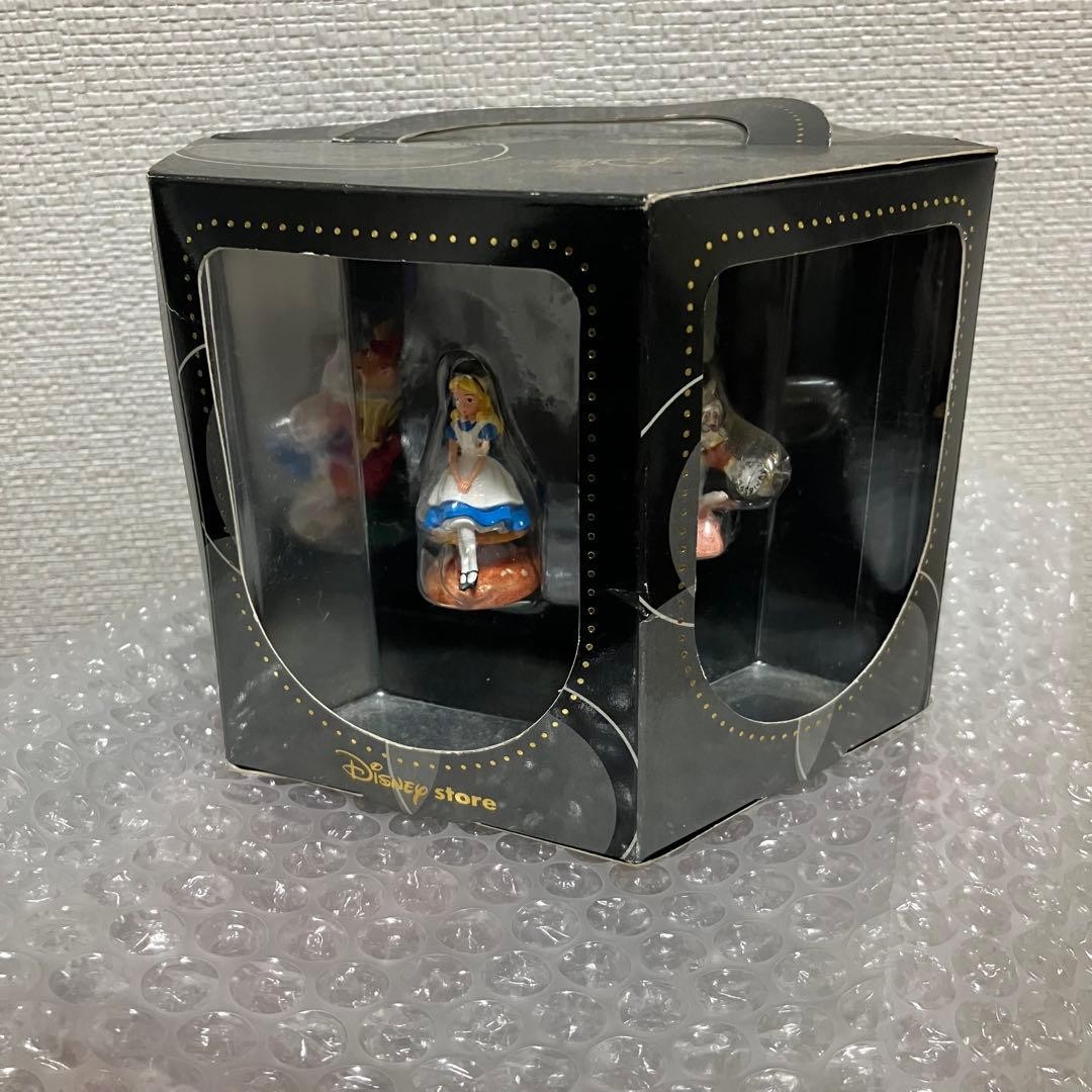 [Rare] Alice in Wonderland Tiny Kingdom 6-piece set Disney Store
