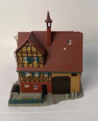 Kibri HO 8436 Half Timbered Farm House Barn  6'' x 5-1/4'' x 5-1/4'' Roof Damage