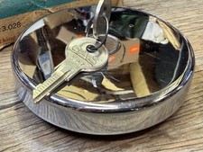 1963-1969 Corvette C2 C3 Nos Gm Accessory Chrome Locking Gas Cap 985919