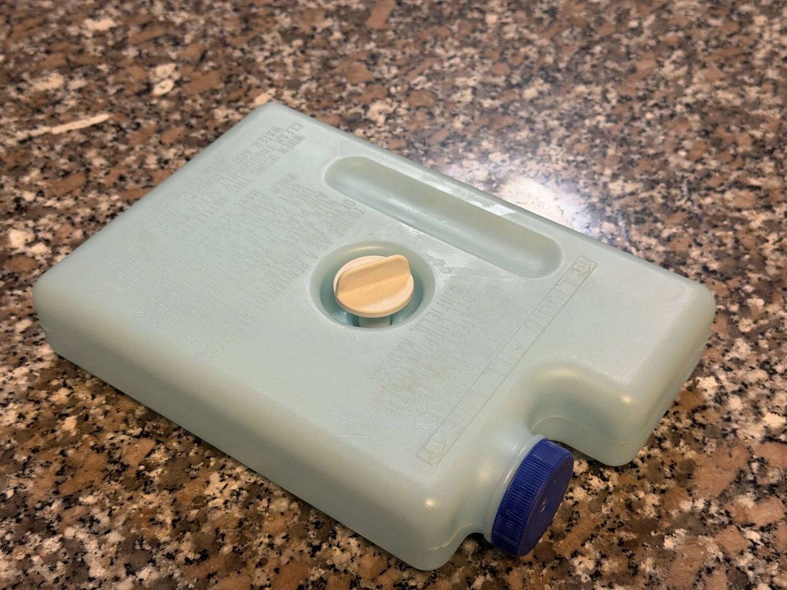 Vintage Gott Screw In Refreeze Beverage Bottle 8280 Cooler Ice Pack
Opens in a new window or tab