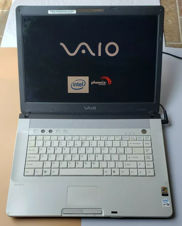 Sony VAIO PCG-7N2L 2GB RAM 100GB HDD WIFI BIOS TESTED