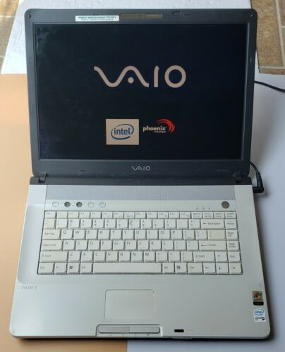 Sony VAIO PCG-7N2L 2GB RAM 100GB HDD WIFI BIOS TESTED - Picture 2 of 9
