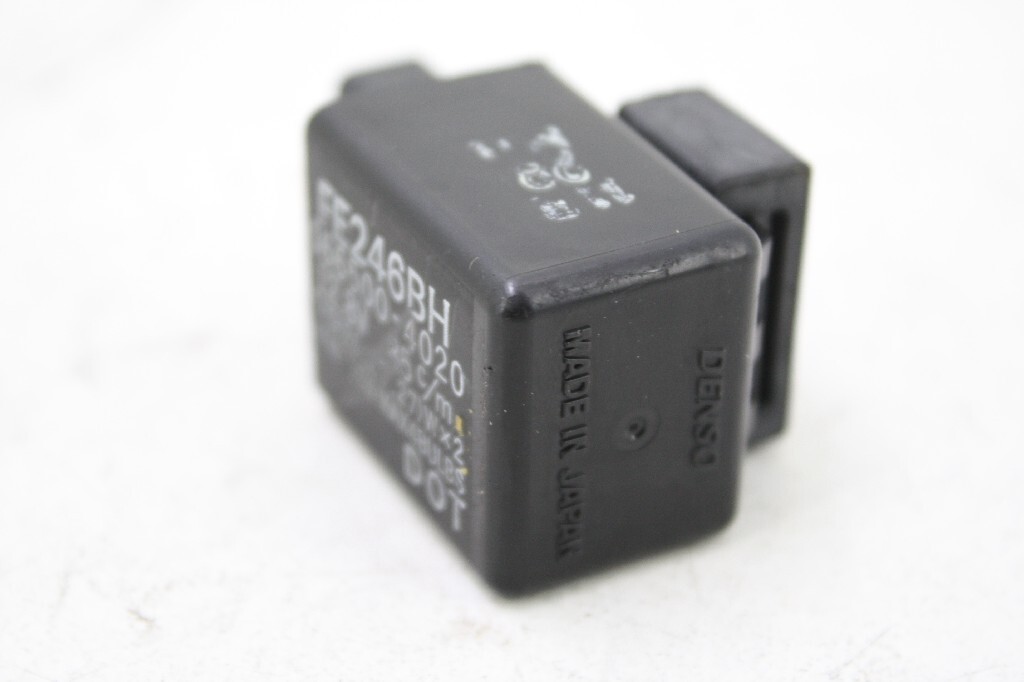 2009-2017 Yamaha FZ6R Turn Signal Relay Flasher | DENSO | OEM | 08