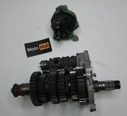 04-05 CBR1000 TRANSMISSION ASSEMBLY GEARS SHAFT SPLINE BOLTS - Picture 5 of 9