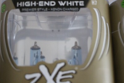 Sylvania SilverStar ZXE Gold 2 Halogen Lamps High-End White