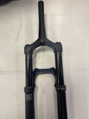 marzocchi マルゾッキ　ボンバーZ2 29 Marzocchi Bomber Z2 Suspension Fork: 29