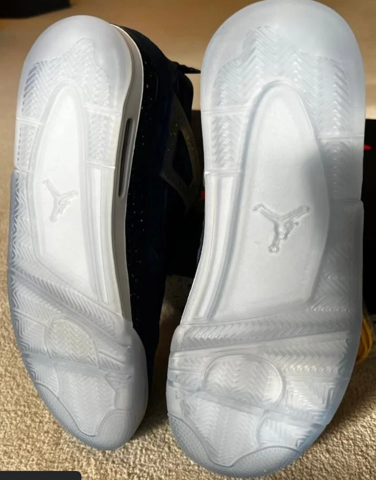 Tamanho 12 - Air Jordan 4 Retro PE Michigan Wolverines - Imagem 3 de 4