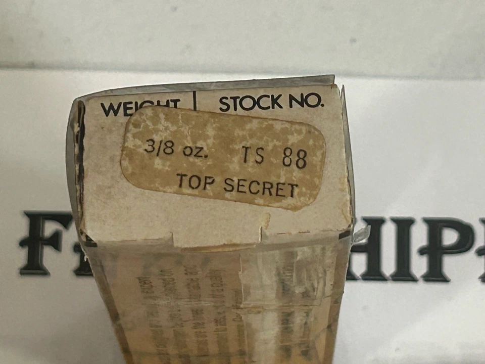 Muñeca Top Secret Raro Vintage Color Señuelo de Pesca Rojo/Verde/Amarillo 3/8 TALLA NOS Foto 3 de 4