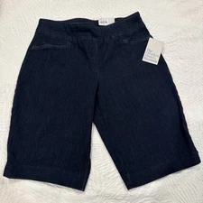 Croft & Barrow The Effortless Stretch Bermuda Pull on Denim Shorts Women's SZ 4