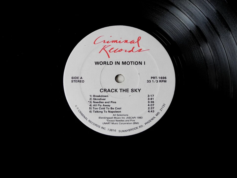 CRACK THE SKY - World In Motion Nr MINT hard prog '83 Criminal FIRST PRESS inner - Image 3 of 3