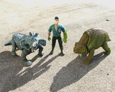 Jurassic Park 🦖Lost World Dino Tracker Set 🦖Scutosaurus Estemmenosuchus Kenner