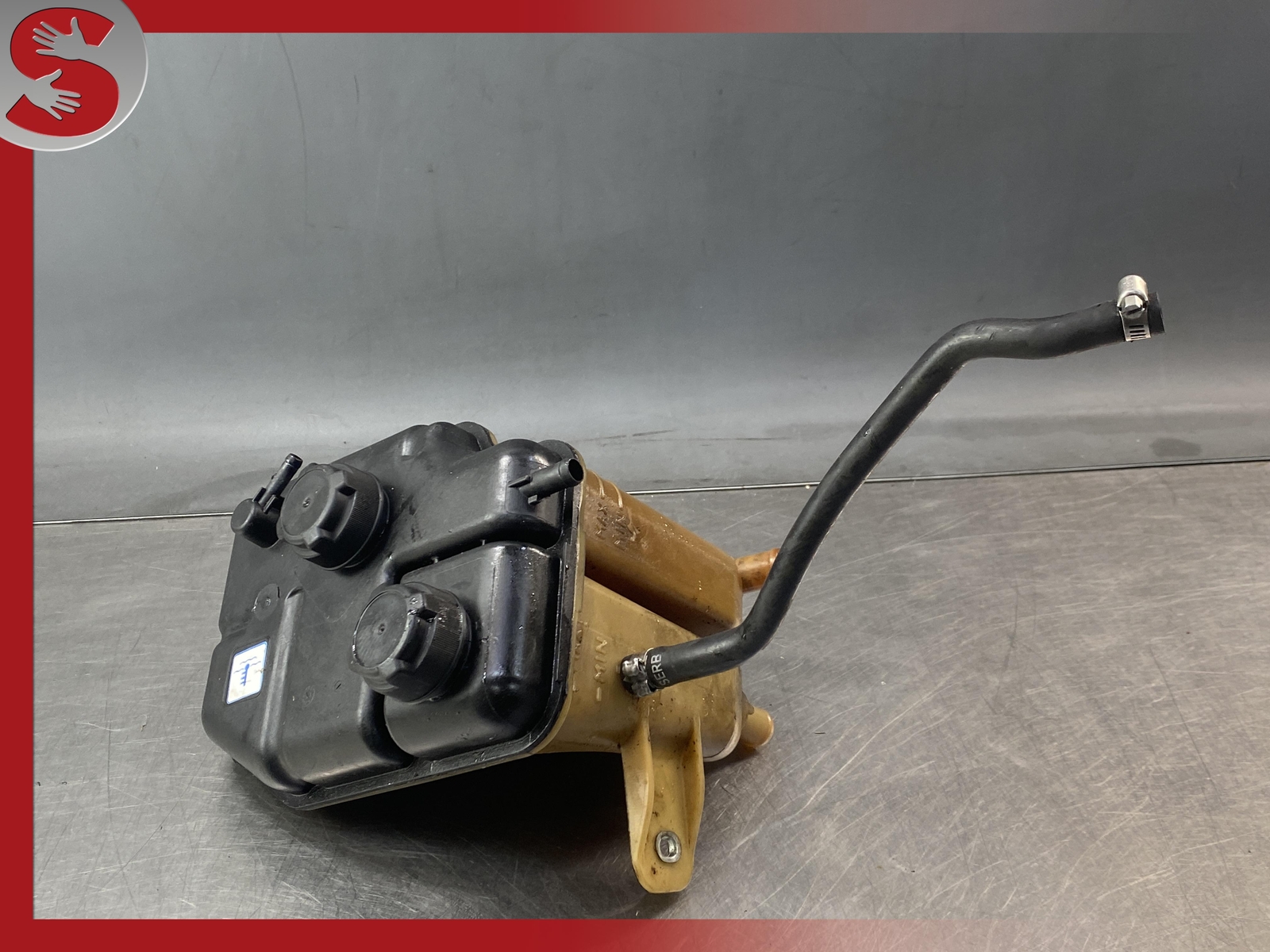 14-20 Maserati Levante Ghibli Coolant Over Flow Reservoir Tank 670031651 OEM