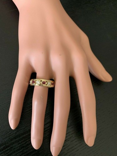 1.10 Carat Natural Red Ruby and Diamonds in 14K Solid Yellow Gold Men’s Ring - Picture 4 of 7