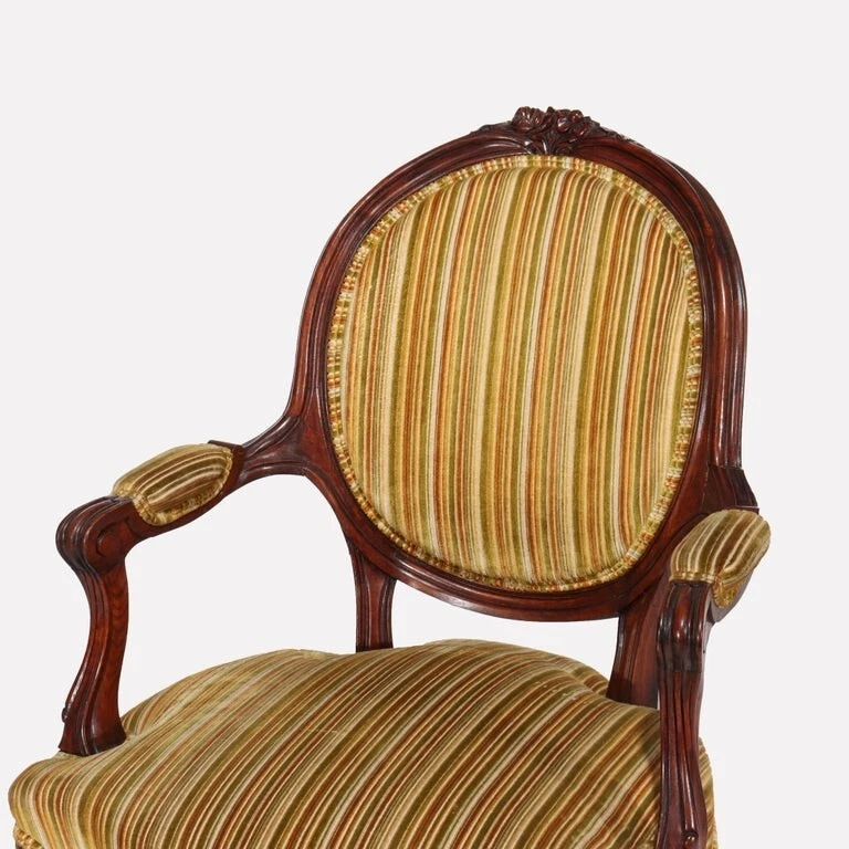 Antiguo sillón francés Luis XIV tallado en nogal y tapizado de salón C1880 Foto 4 de 4