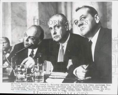 Press Photo A group listens to testimony at McCarthy-Army Hearing in Washington