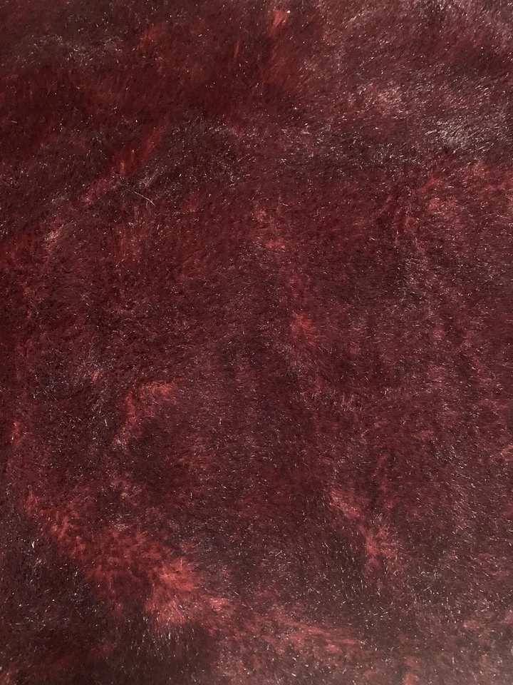 Bill Blass Faux Fur Blanket/Throw 56x68 Maroon - Image 3 of 4