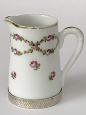RARE sublime POT A LAIT CREMIER en porcelaine de SEVRES et MONTURE ARGENT MASSIF